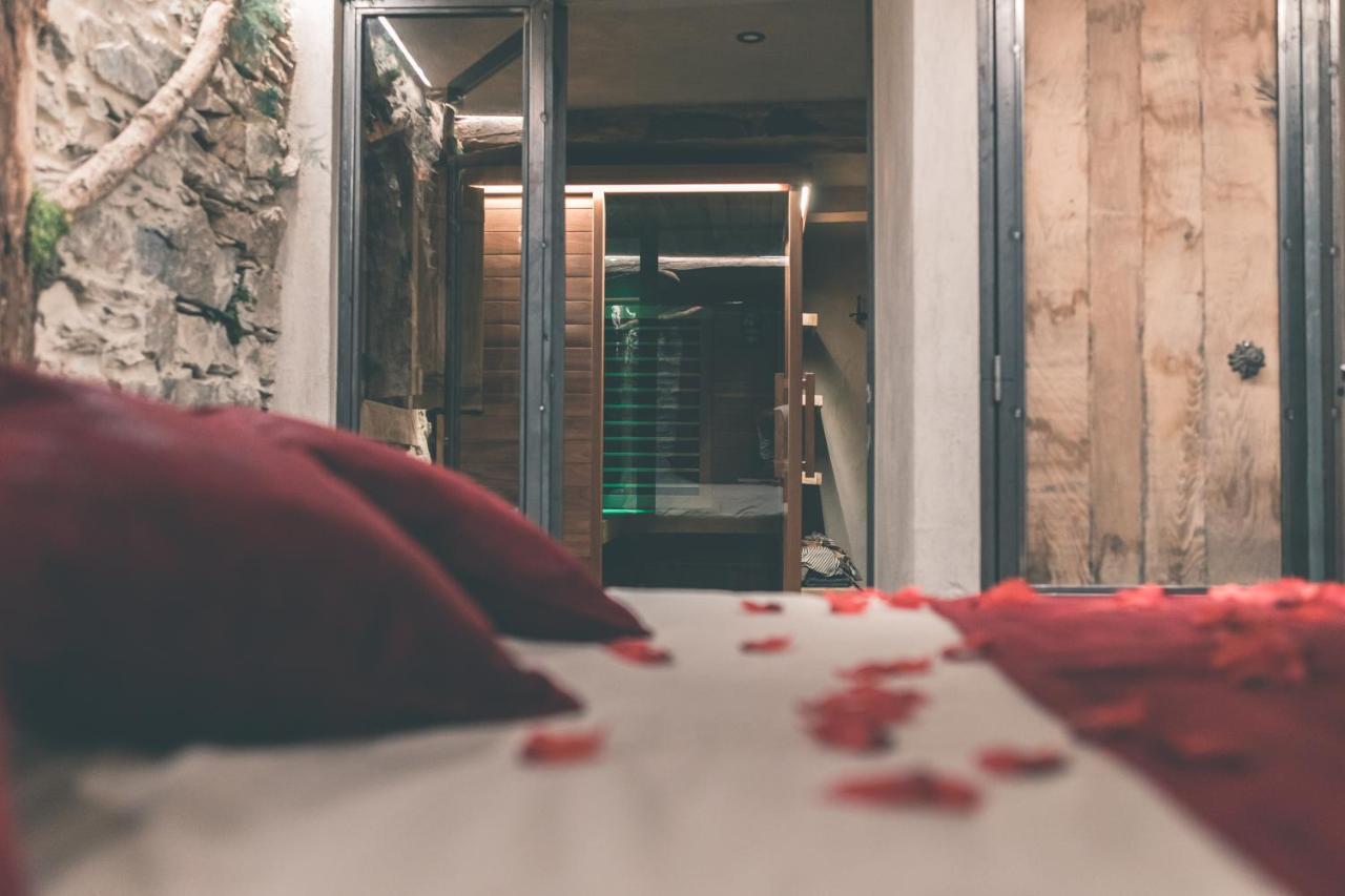 Romantic Getaway - Sauna And Jacuzzi - El Clandestino Stoumont Exterior photo